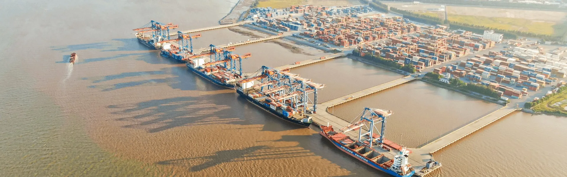 Cảng Nam Đình Vũ