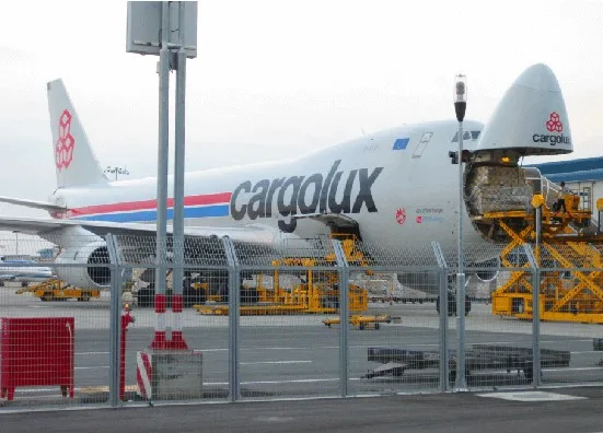 Khu vực sân đậu