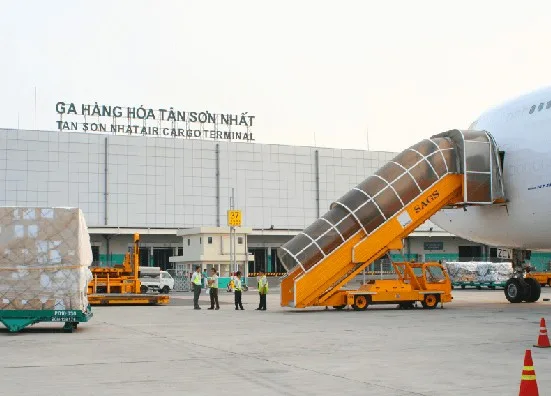 Khu vực nhà ga hàng hóa