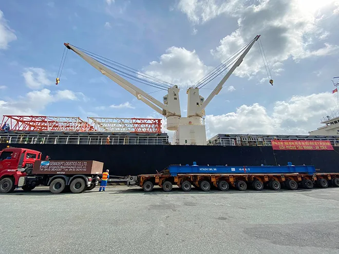 Ảnh tàu metro được đặt lên xe siêu trường, siêu trọng khi về đến TP.HCM - 3