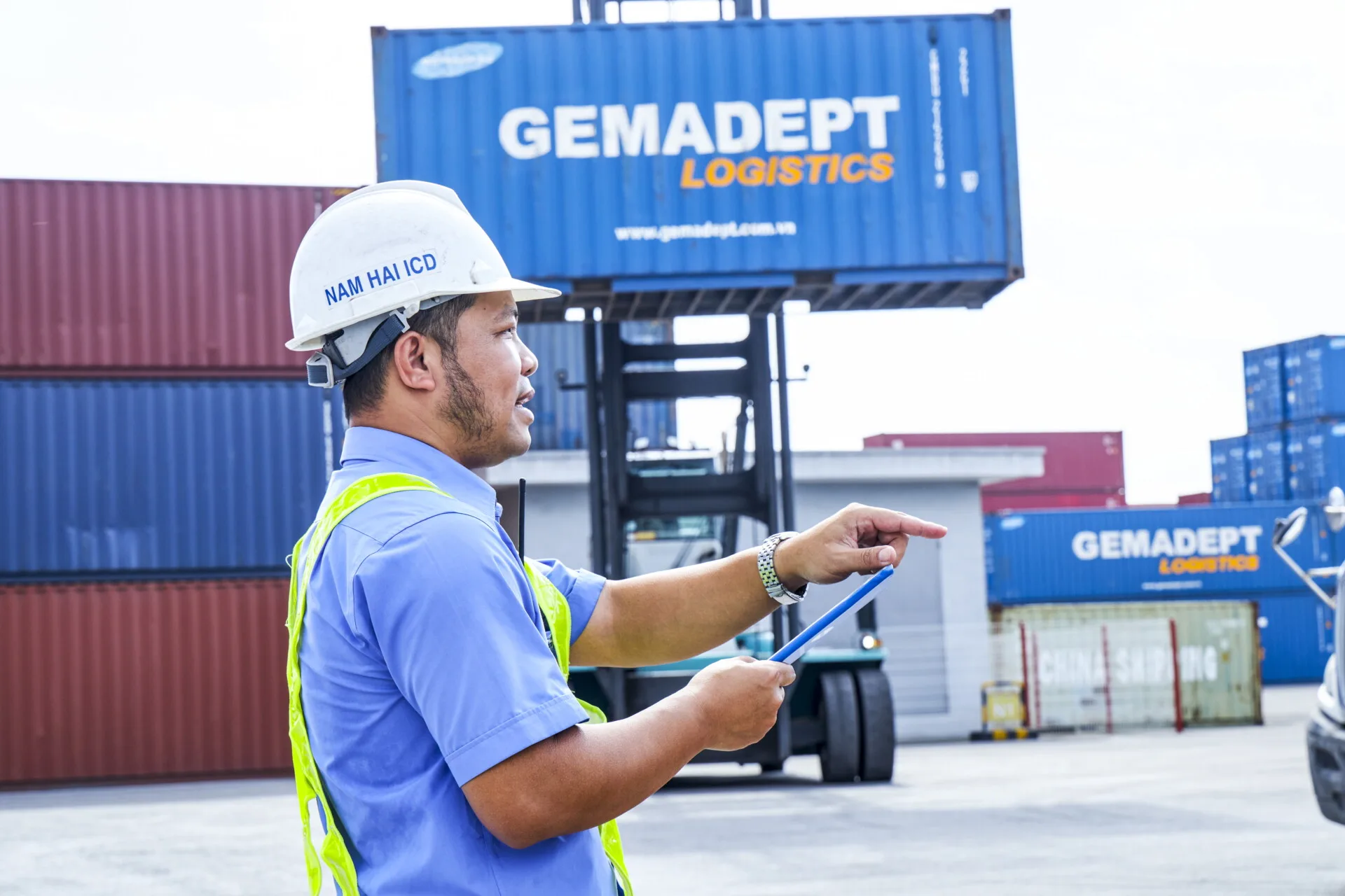 Dịch vụ kiểm dịch, kiểm định, kiểm hóa container.